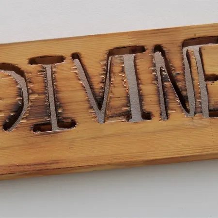 Divine Lägenhet